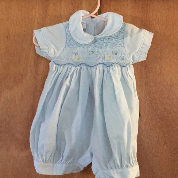 ❤️3/$30❤️Pretty originals Smock with embroidery - Picture 1 of 8
